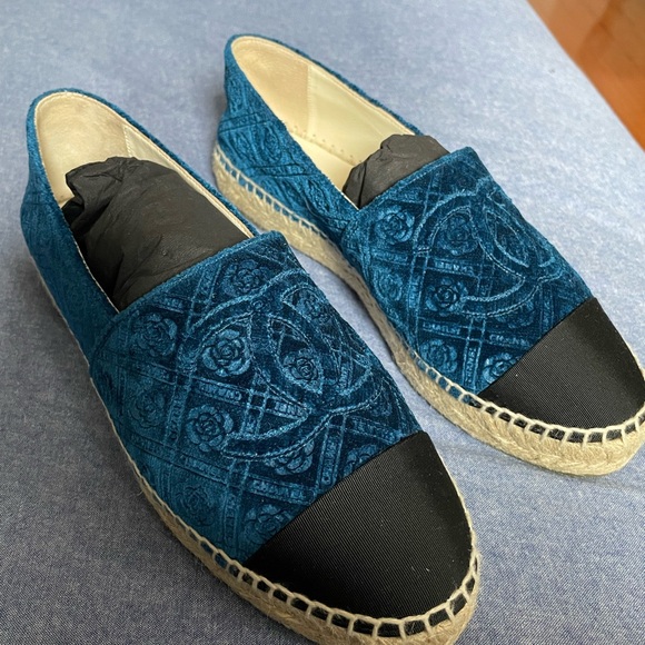 Chanel Espadrilles - Picture 7 of 8